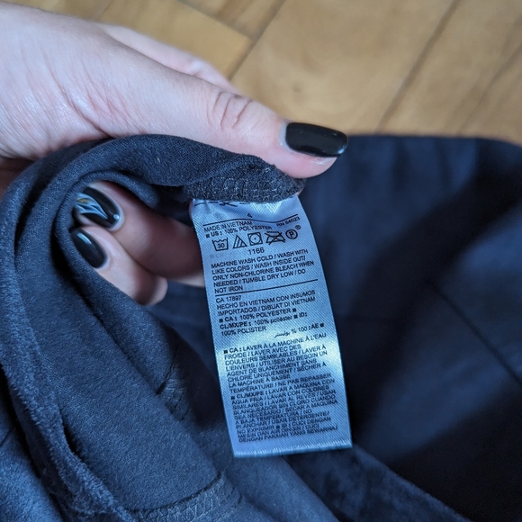 Suede Black Mini Skirt - Old Navy - Picture 5 of 5